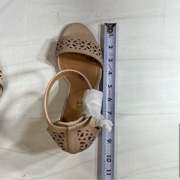 Report Windlyn Open Toe Pumps Nude sz 9 - Picture 8 of 10